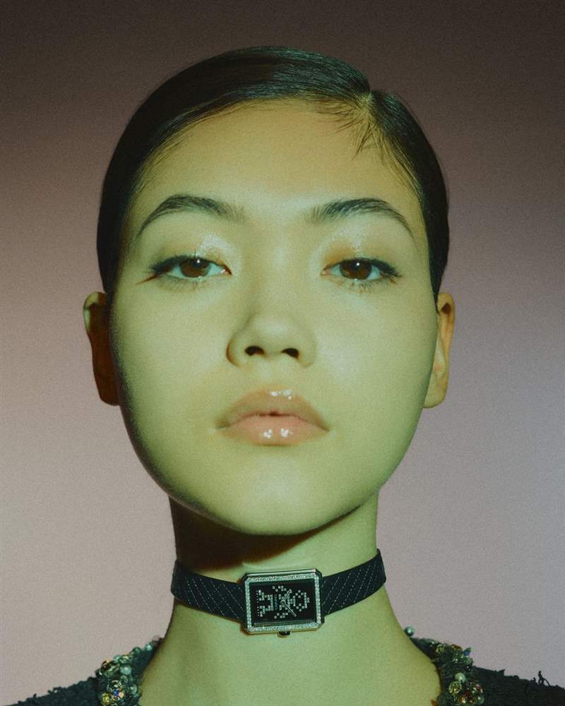 Chanel限量Electro膠囊系列「集合J12、Première等4大香奈兒腕表」披上電音彩虹光譜-復(fù)刻表