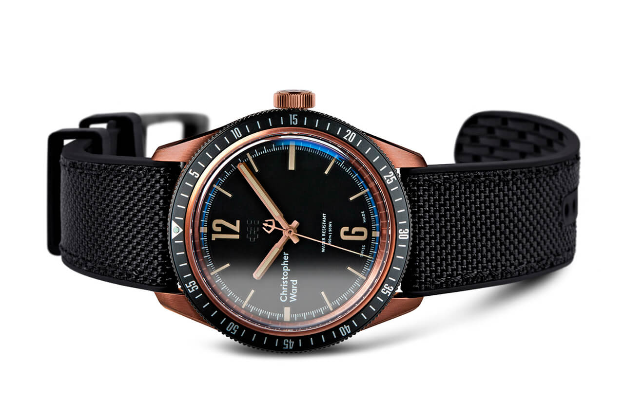 克里斯托弗-沃德C65黑金限量版潛水表-復刻表