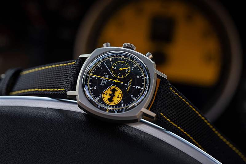 UNDONE x 蝙蝠俠80周年系列方形腕表-復刻表