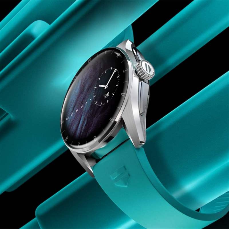 泰格豪雅Connected Calibre E4同時帶來42mm與45mm全新設(shè)計(jì)細(xì)節(jié)更多-復(fù)刻表