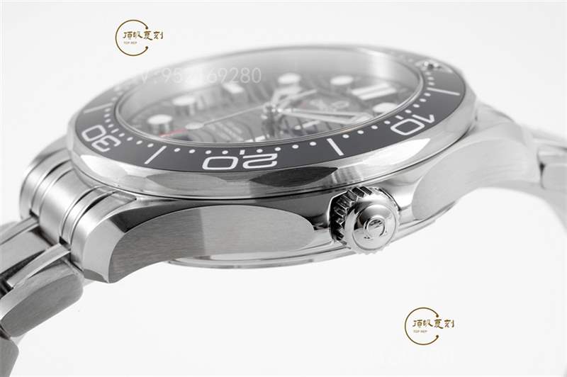 ZF廠歐米茄海馬300獨(dú)家黑色旋渦擺輪,超越vs廠和or廠海馬-復(fù)刻表