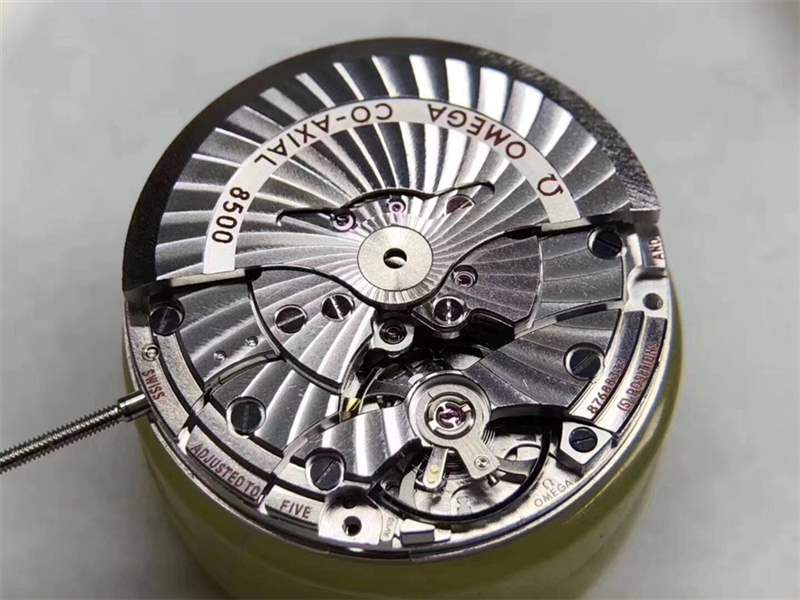 VS廠歐米茄海馬007幽靈黨復(fù)刻表評(píng)測(cè),對(duì)比正品做工怎么樣-復(fù)刻表