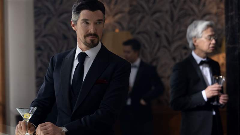 奇異博士手表藏彩蛋？班奈迪克康柏拜區(qū)穿梭「多重宇宙」的幸運物來自它！-復(fù)刻表