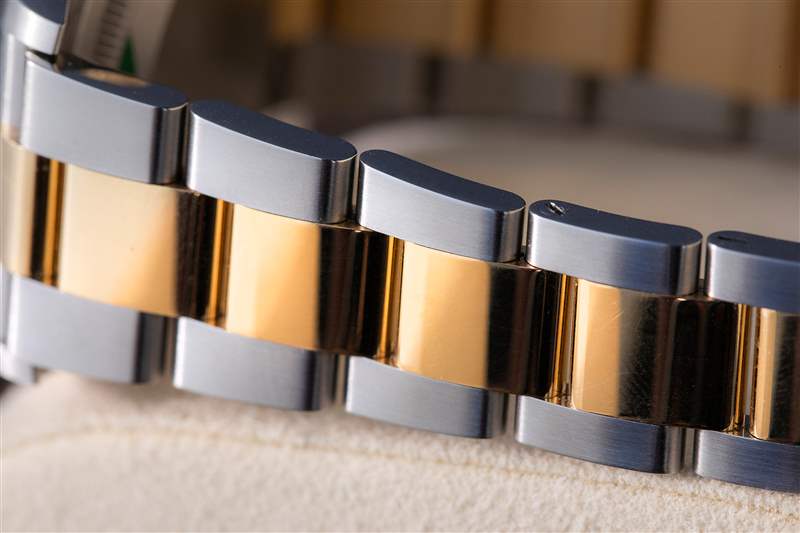 手腕上的一周：雙色勞力士探險家腕表 124273-復(fù)刻表