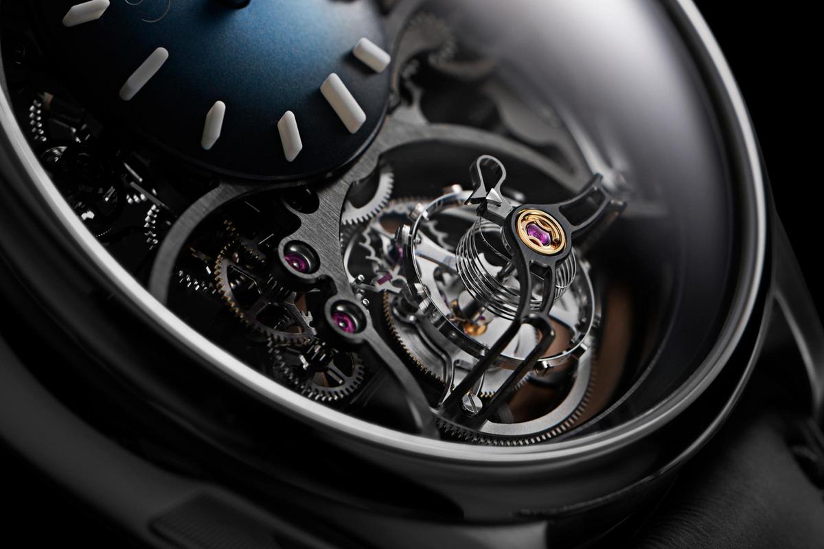 國王的新表？傳統(tǒng)工藝的運(yùn)動(dòng)新解？亨利慕時(shí)兩款話題新款-復(fù)刻表