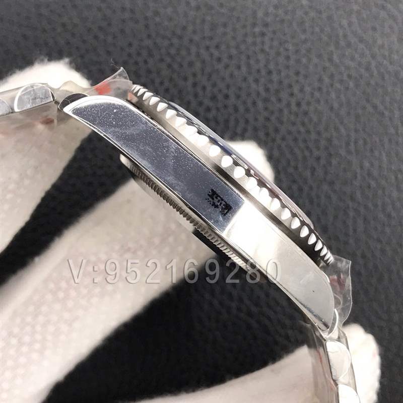 N廠勞力士格林尼治紅藍(lán)圈3235機(jī)芯視頻評(píng)測(cè)-復(fù)刻表