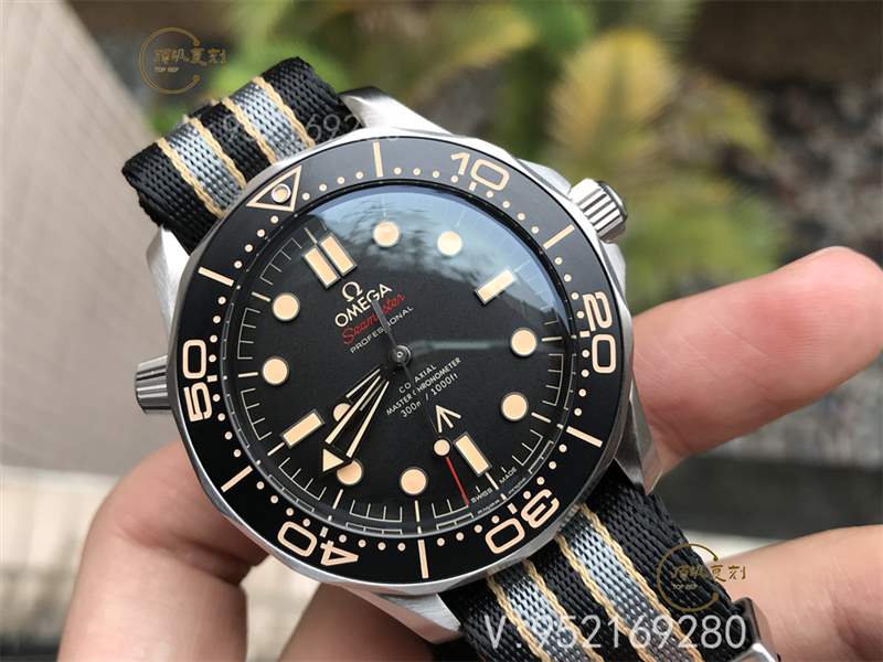 VS廠歐米茄無暇赴死007復(fù)刻表評(píng)測(cè)-VS廠007無暇赴死做工怎么樣-復(fù)刻表