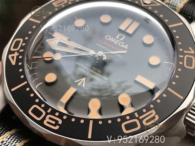 VS廠歐米茄無暇赴死007復(fù)刻表評(píng)測(cè)-VS廠007無暇赴死做工怎么樣-復(fù)刻表