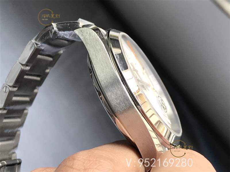 VS廠歐米茄海馬150柚木白盤橙針復(fù)刻表做工怎么樣-220.10.41.21.02.001-復(fù)刻表
