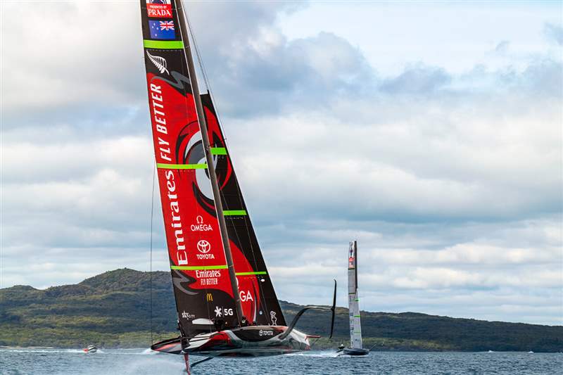 歐米茄海馬300米《美國杯》紅藍(lán)特別款計(jì)時(shí)腕表-復(fù)刻表