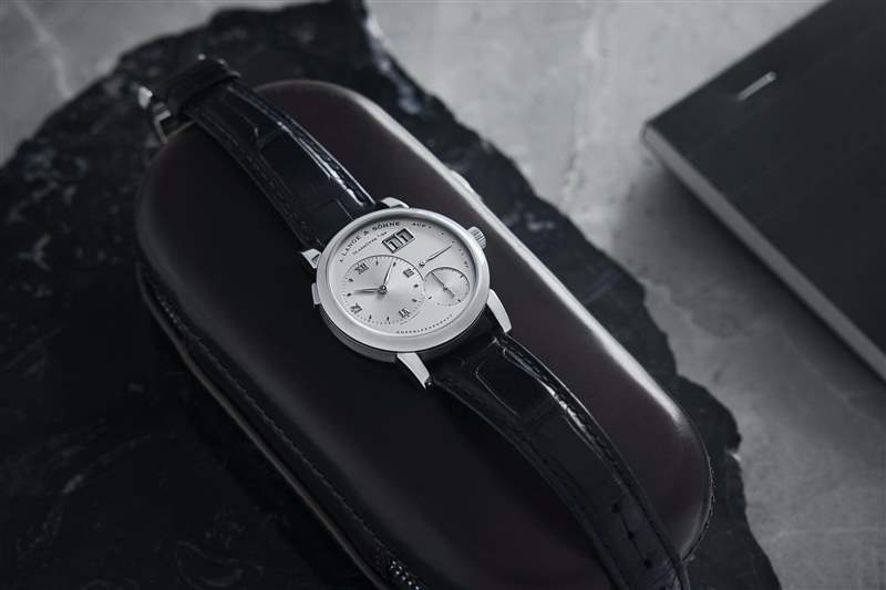 復古手表A 1994 A. Lange & S?hne Lange 1、2013 FP Journe Chronomètre Bleu 全套和 2001 年百達翡麗 Aquanaut-復刻表