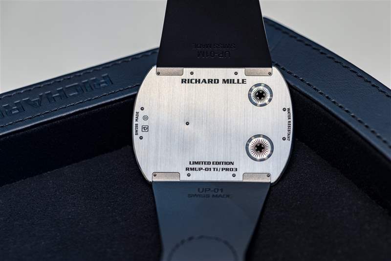 親身體驗佩戴世界上最薄的手表 Richard Mille RM UP-01 的感覺-復(fù)刻表