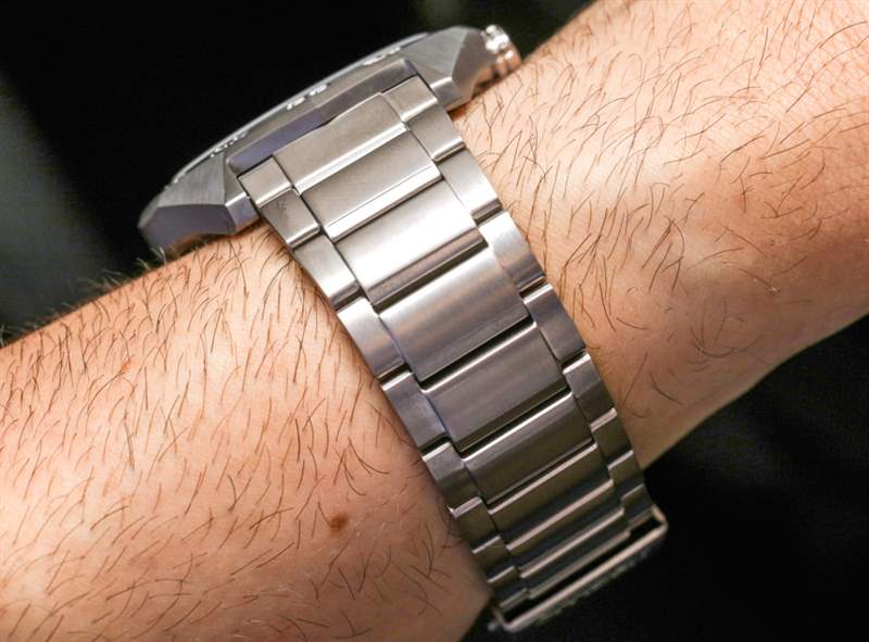 公民生態(tài)驅(qū)動(dòng)超級鈦AW0060手表評論-復(fù)刻表