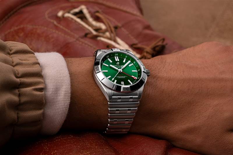 Breitling航空經典Navitimer70周年聯乘國泰GMT腕表限量200枚-復刻表