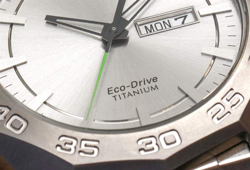 公民生態(tài)驅(qū)動(dòng)超級鈦AW0060手表評論-復(fù)刻表