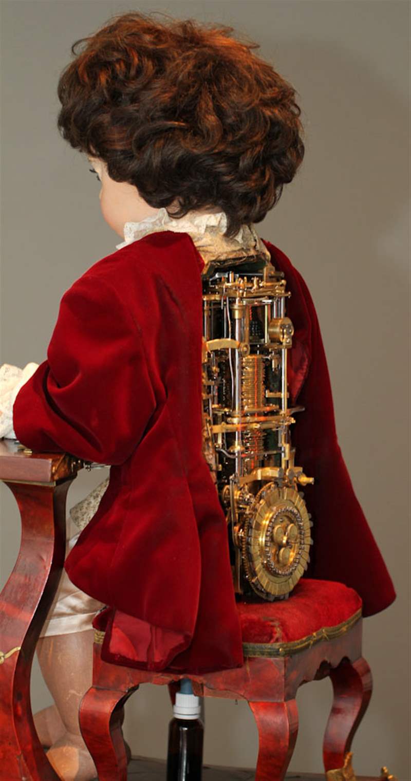 雅克德羅“作家”自動機(jī):很棒的古董安卓-復(fù)刻表