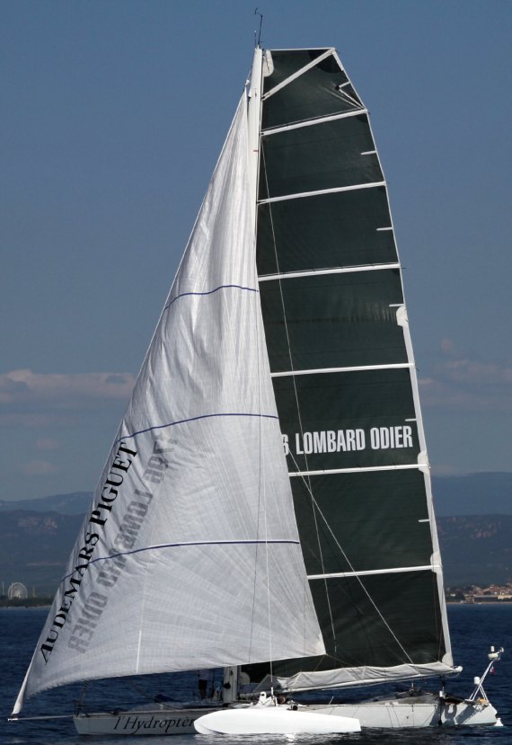 l'Hydroptere 4 愛(ài)彼皇家橡樹(shù)近海潛水腕表-復(fù)刻表