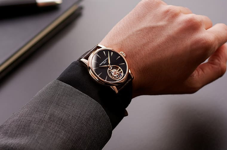 康斯登打造限量玫瑰金陀飛輪紀念創(chuàng)立35周年-復刻表