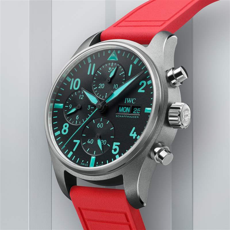 萬國推出Pilot’s Watch Chronograph 41 Mercedes-AMG Petronas Formula One Team Miami Pink計時碼表-復刻表