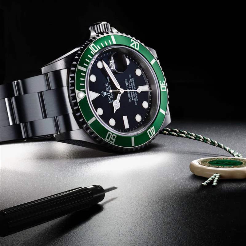 ROLEX真?zhèn)危[藏在手表鏡面的防偽設(shè)計(jì)1眼分辨是盜版仿表或正品-復(fù)刻表