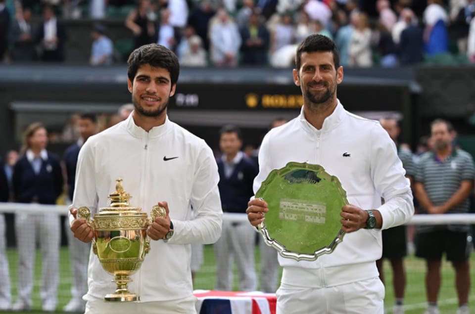 2023溫網(wǎng)男單冠軍出爐喬科維奇和“小蠻牛”Alcaraz秀出厲害名表-復(fù)刻表