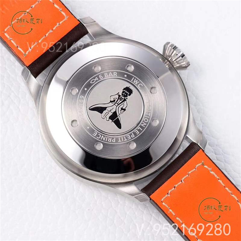 男人佩戴手表應該戴哪只手(高檔表戴錯很掉價)-復刻表