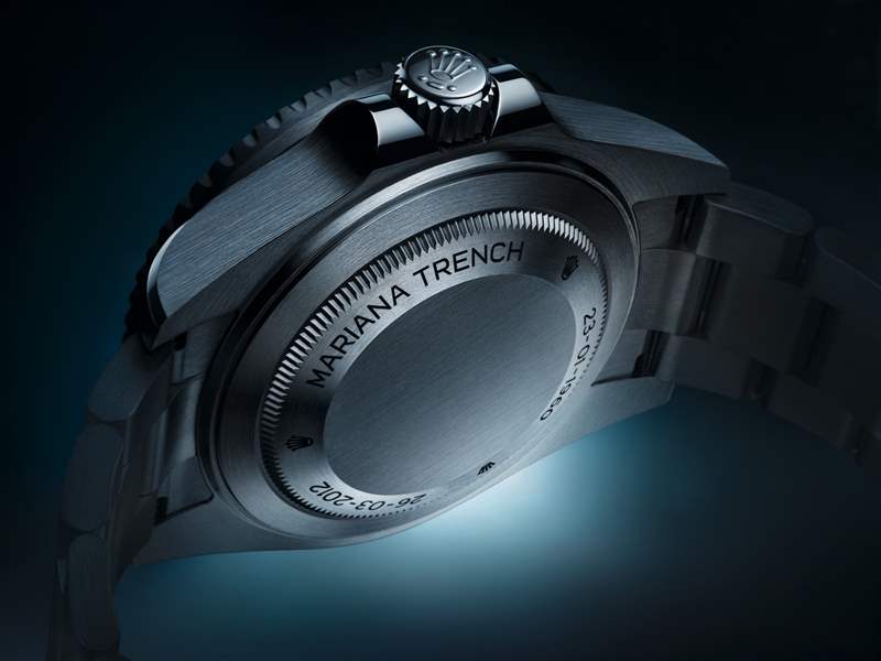 推出Oyster Perpetual Deepsea Challenge專業(yè)超深潛水腕表：11000米防水性能，首枚鈦殼表-復(fù)刻表