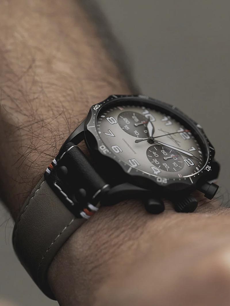 Junghans Meister Pilot 為航空腕表帶來“少即是多”的理念-復刻表