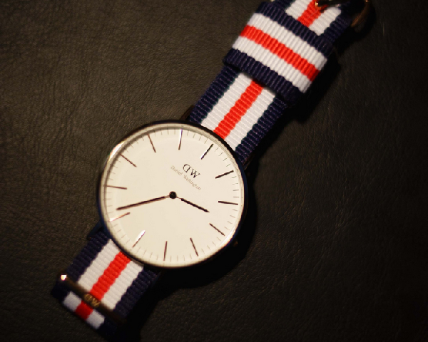 DW和CK手表哪個(gè)好一點(diǎn)(DW和CK手表哪個(gè)牌子大)-復(fù)刻表