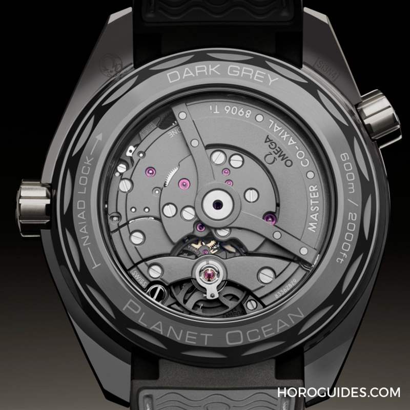 輕量化材質(zhì)打造由內(nèi)到外的輕盈感｜OMEGA Seamaster Planet Ocean Dark Grey-復(fù)刻表