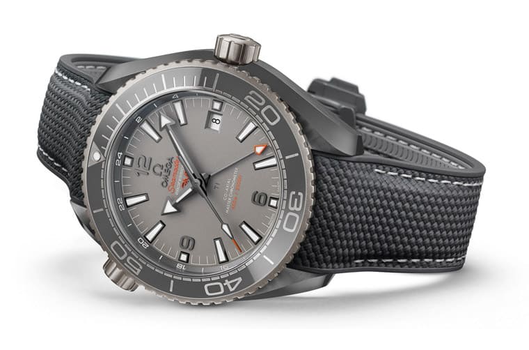 歐米茄Planet Ocean潛水表出灰色陶瓷版本新成分比鋯陶瓷輕兩倍-復刻表