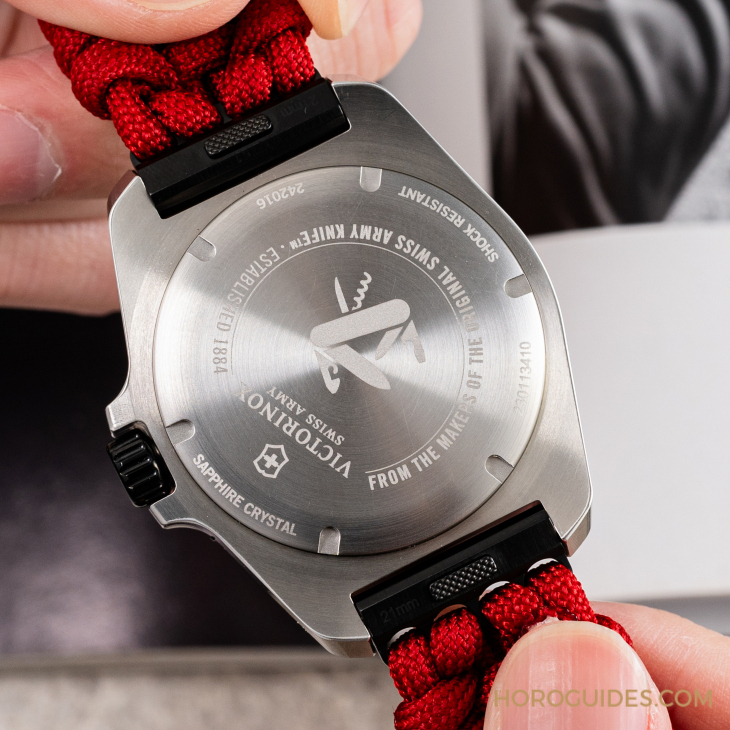 配備編織傘繩帶&nbsp;最潮限量款也是超級工具表-復刻表