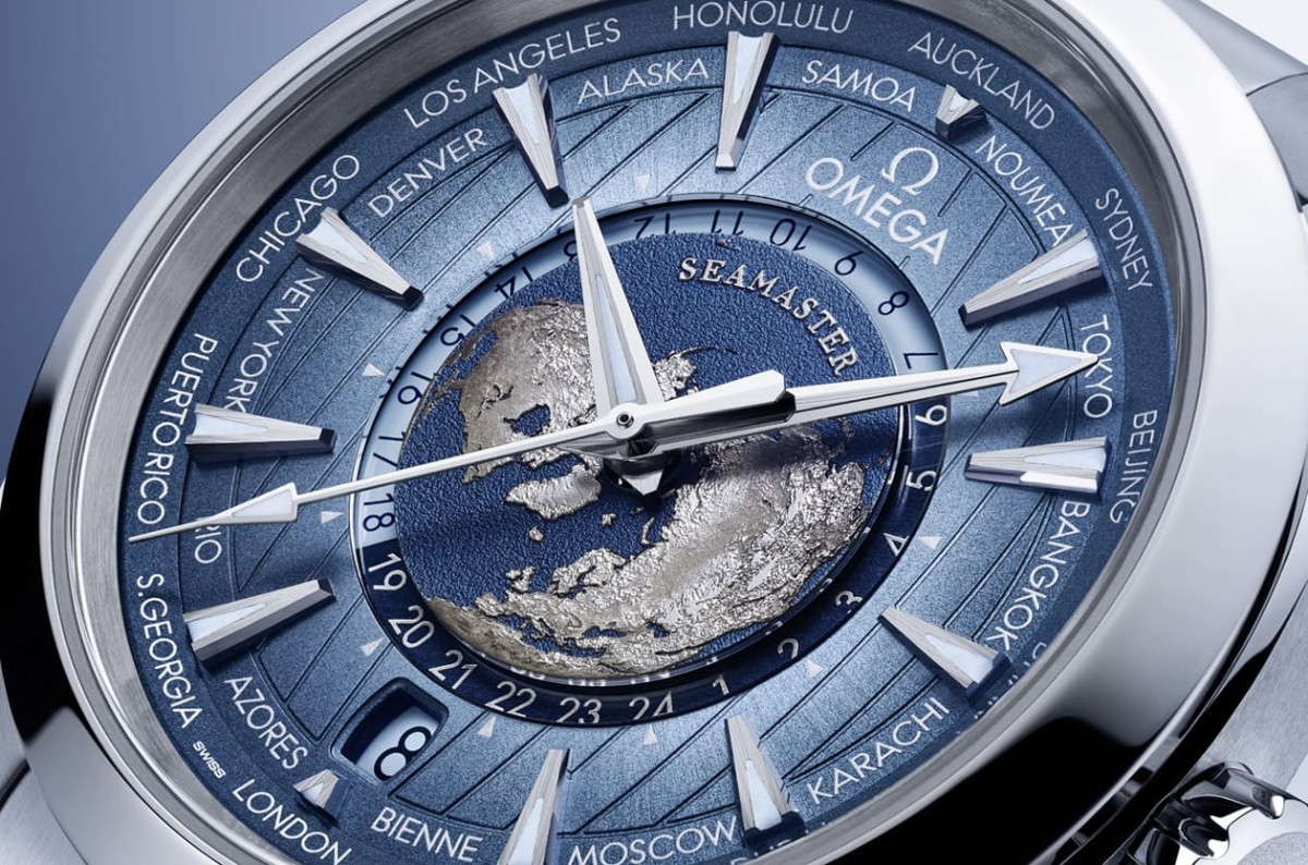 歐米茄海馬75周年必?cái)∏鍐巍赶娜账{(lán)色」面盤Aqua Terra世界時(shí)區(qū)出國(guó)超實(shí)用-復(fù)刻表