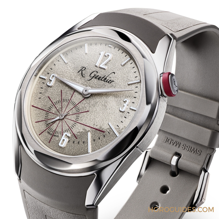 Romain Gauthier C系列推出第五代鈦金屬新作! 獨(dú)特的手工鑿刻紋理香檳面-復(fù)刻表