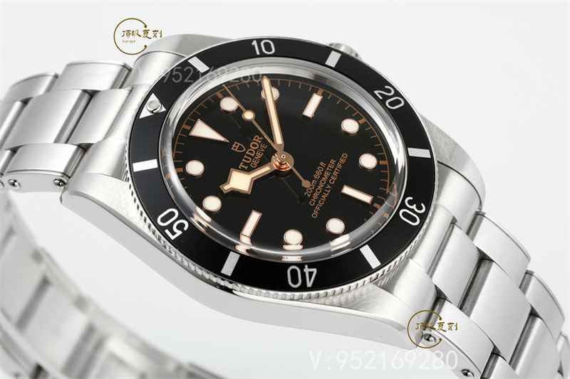 ZF廠帝舵碧灣系列37mm新品做工介紹,M79000N-0001-復(fù)刻表