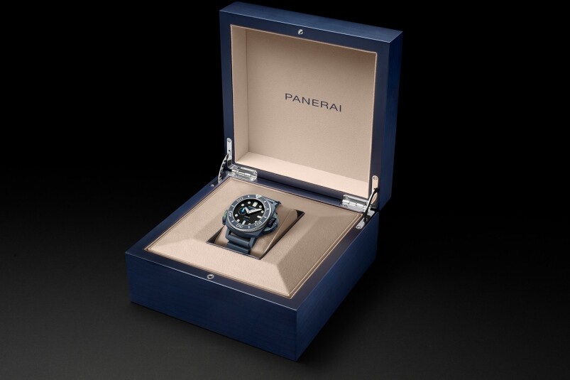 夜光功能新高度!Panerai全新Submersible Elux LAB-ID腕錶 以純機(jī)械一鍵開關(guān)發(fā)光系統(tǒng) 夜光功能新高度! Panerai全新Submersible Elux LAB-ID腕表 以純機(jī)械一鍵開關(guān)發(fā)光系統(tǒng)-復(fù)刻表