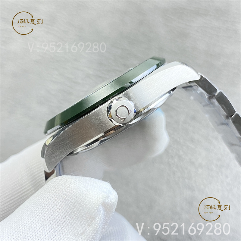 VS廠歐米茄海馬150m系列墨綠世界時(shí)復(fù)刻表：深度測評與細(xì)節(jié)解析-復(fù)刻表